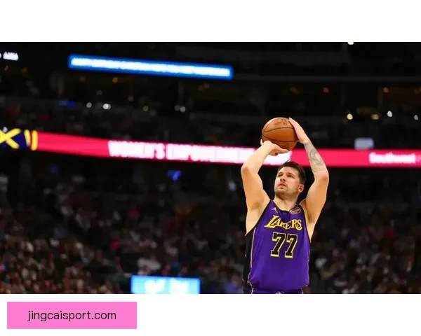 东契奇疯狂三月数据惊人全面碾压文班亚历山大争夺月最佳